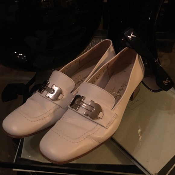 Salvatore Ferragamo Shoes - Salvatore Ferragano leather moccasins