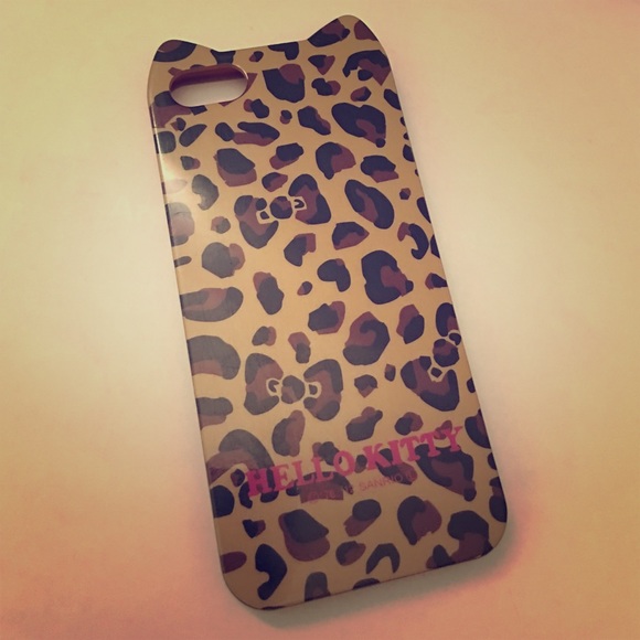 Hello kitty leopard iphone 5s case