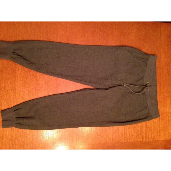 Athleta Pants - Athleta leggings