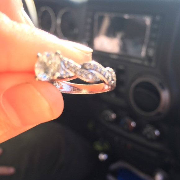 Engagement Ring - Picture 3 of 4