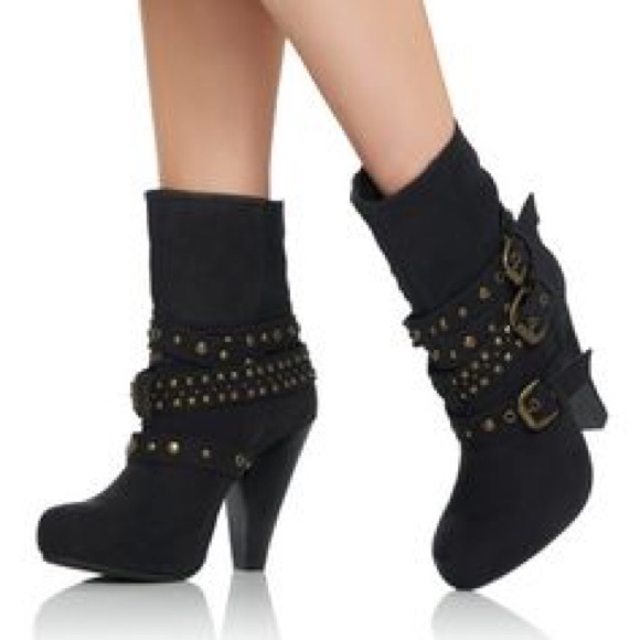 Brysen Black Boots