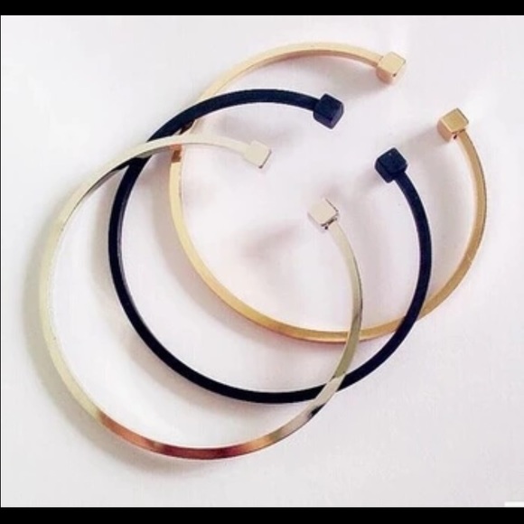 Bangle - Picture 2 of 3