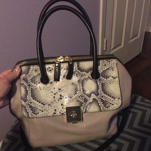 ✋️SOLD✋️Tory Burch satchel in snake skin tan