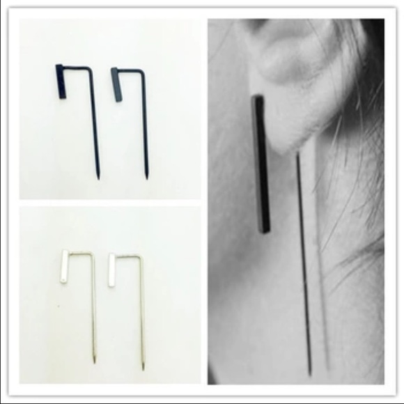 Jewelry - Modern earrings
