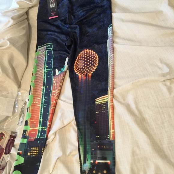 NWT VS Knockout Dallas Tights/Leggings - Picture 2 of 4