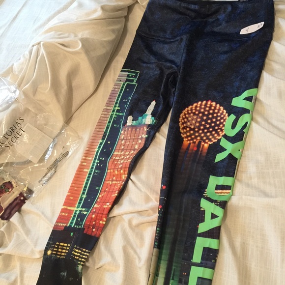 NWT VS Knockout Dallas Tights/Leggings - Picture 3 of 4