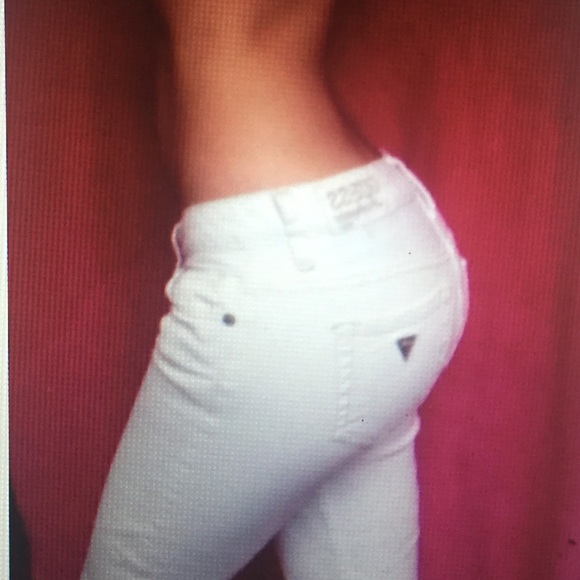 GUESS jeans