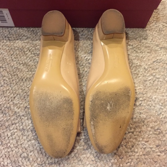 Salvatore Ferragamo VARA1 New Bisque 6B - Picture 3 of 4