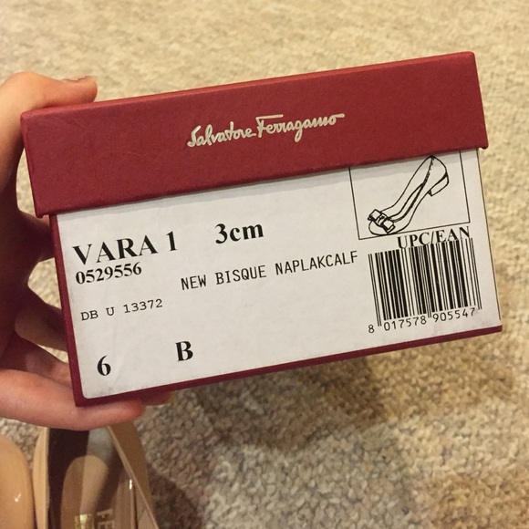 Salvatore Ferragamo VARA1 New Bisque 6B - Picture 4 of 4