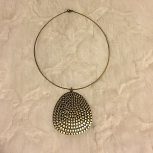 Bronze colored statement necklace ⚡️