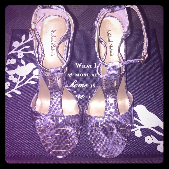 Michael Antonio snake skin print heel- (Size 10)
