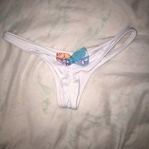 San Lorenzo Bow Backs!