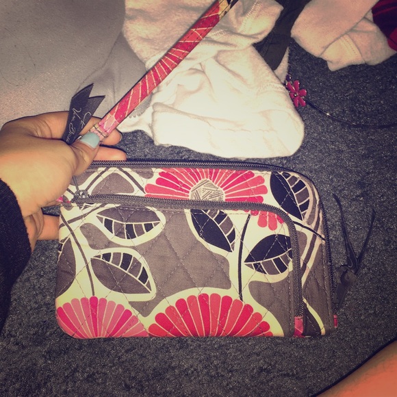 BNWOT Vera Bradley wallet wristlet