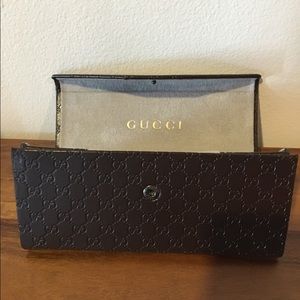 Authentic Gucci collapsible sunglasses case