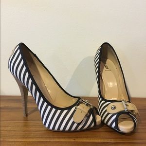 Bakers striped peep-toe pumps