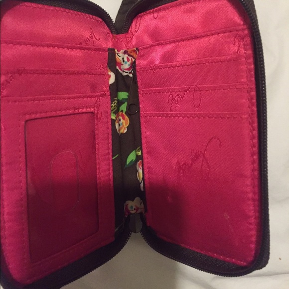 Vera Bradley Wristlet - Picture 3 of 3