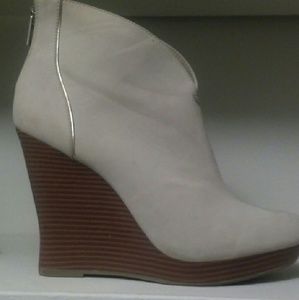 Jennifer lopez wedge booties worn once