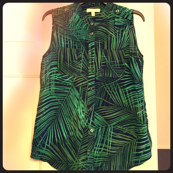 Banana Republic button down sleeveless