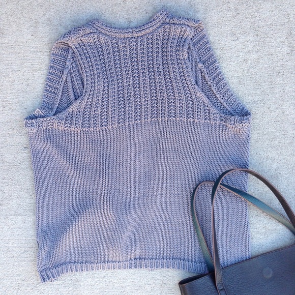 Gap Sweater Vest - Picture 4 of 4