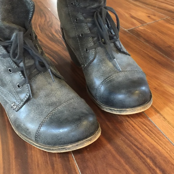 ROXY boots