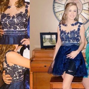 Dave & Johnny short gown