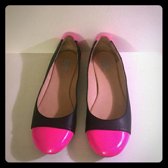 Black and pink flats size 8