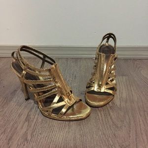 Gold bold heels