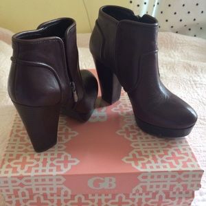 Gianni Bini Moon-Lite bootie