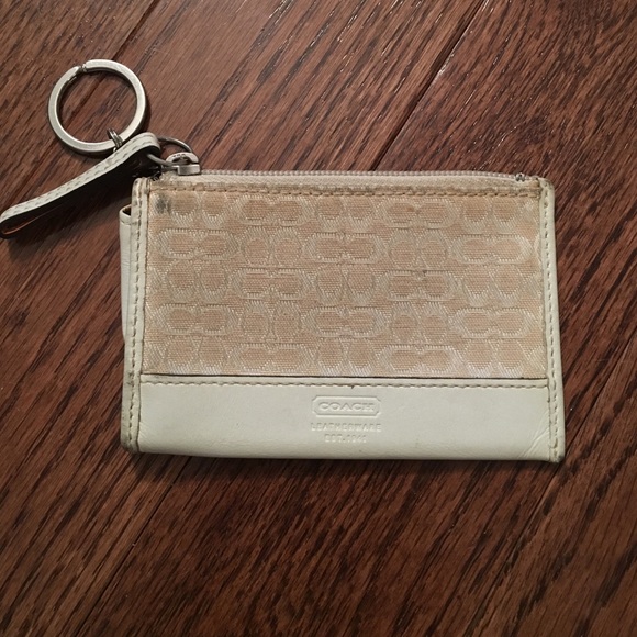 COACH - ID CASE