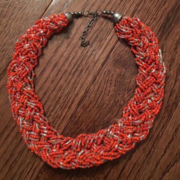 STATEMENT beaded necklace