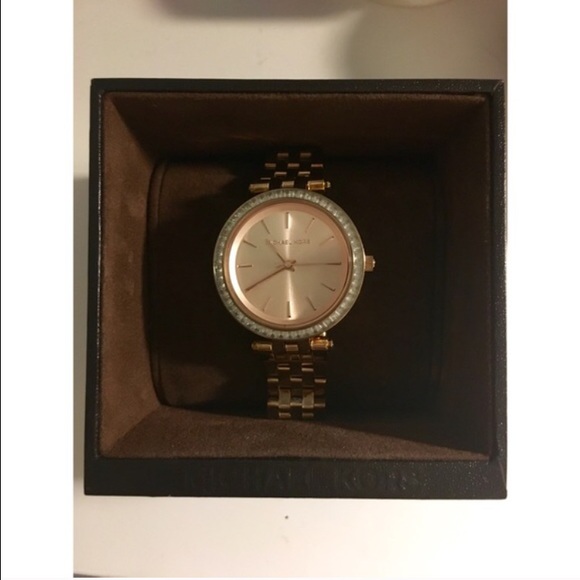 MICHAEL KORS WATCH