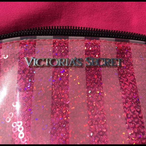 Victoria's Secret cosmetic bag - Picture 3 of 3