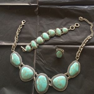 Necklace, bracelet, ring size 7 in turquoise