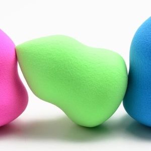 Makeup blending sponge - lime green