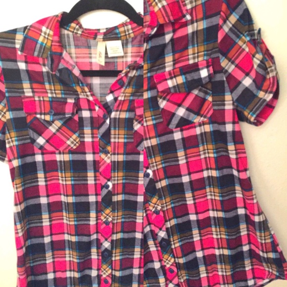 Plaid button up shirt - Picture 2 of 2