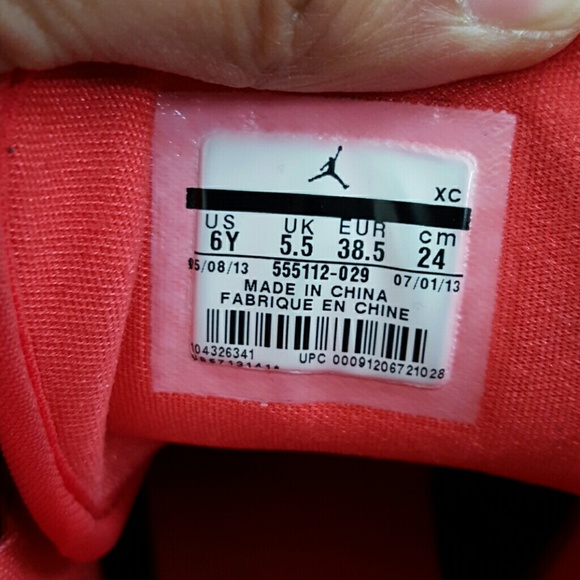 Jordan 1 Youth Pink & Black - Picture 3 of 4