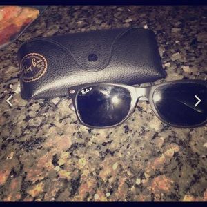 Rarely used Polarized Ray Bans!