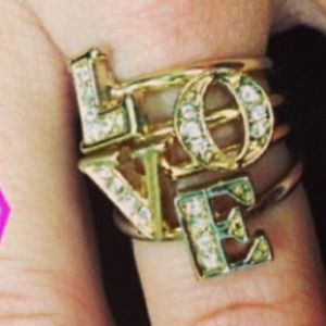 L O V E ring