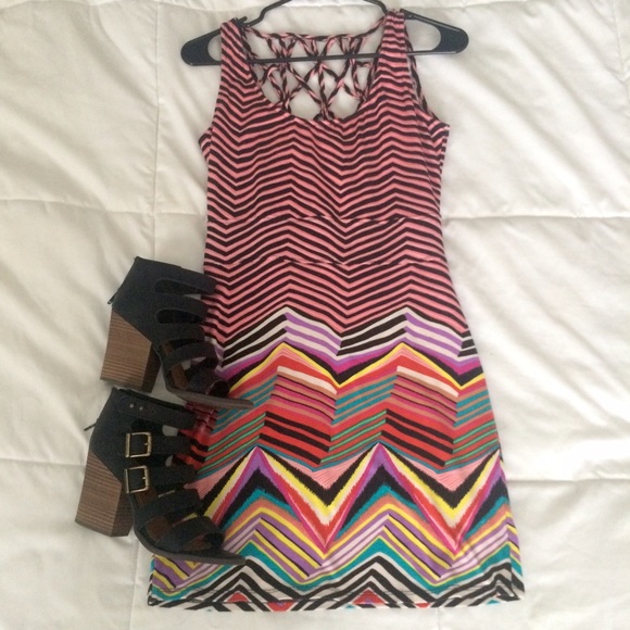 American Rag 🇺🇸 bodycon coral mini dress, S