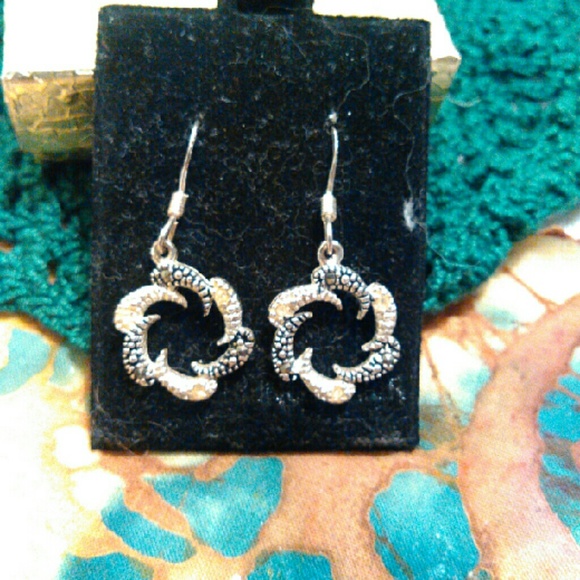 Sterling and marqusate swirl earrings - Picture 2 of 2