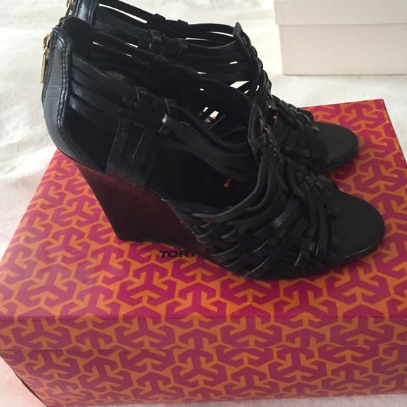 Tory Burch Tevray Sandal