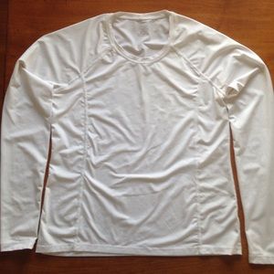 Athleta white long sleeved shirt