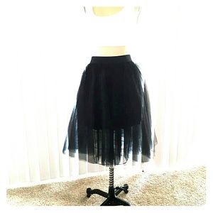 Black tool skirt
