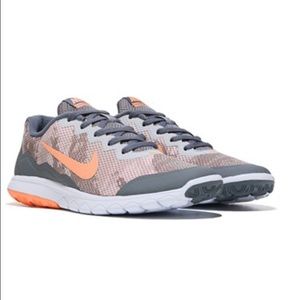 Nike Flex Experience RN 4