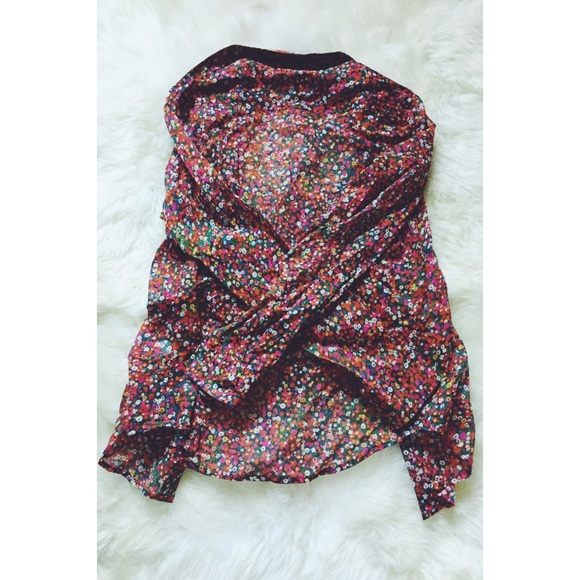 SOLD Issac Mizrahi for Target Floral Blouse - Picture 4 of 4