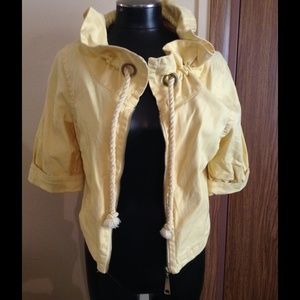 Beautiful Short Sleeve Zip Jacket