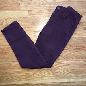 American Eagle Maroon Jegging