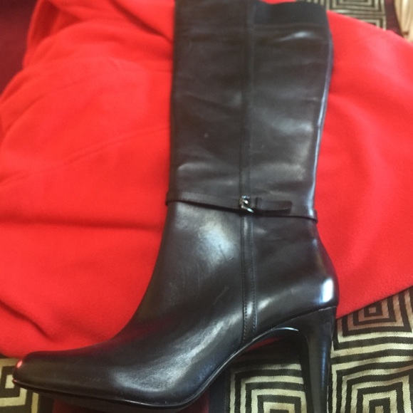 NEW!!!10.5 Leather High Heel Boots!!