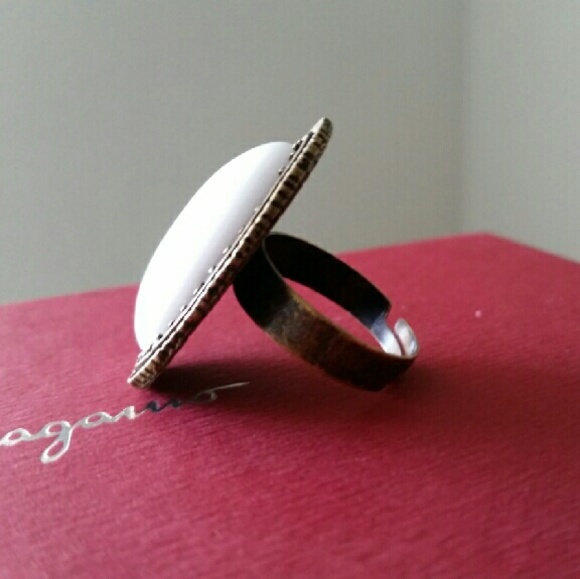 Ring - Picture 2 of 2