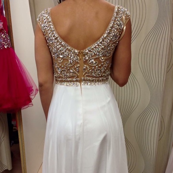 SOLD - Picture 3 of 4